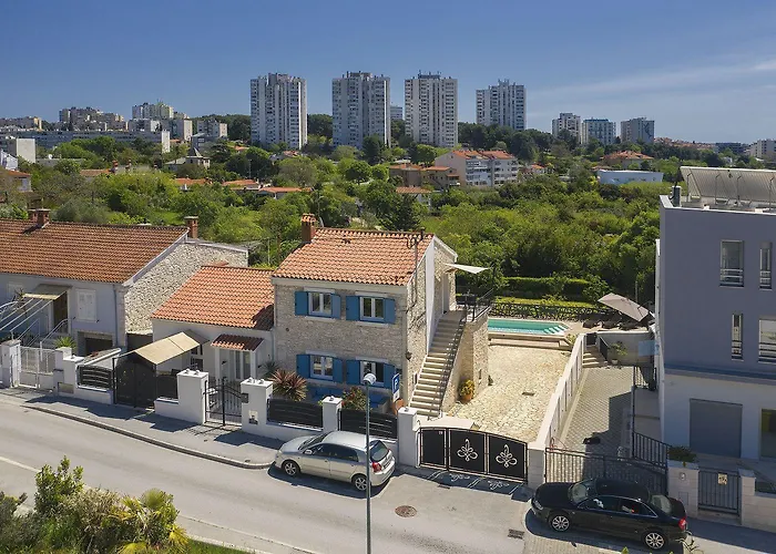 Nur 250 Meter Vom Mit Salzwasserpool 아파트 풀라