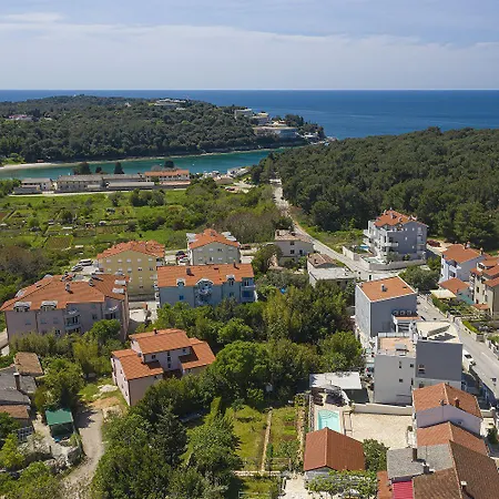 Nur 250 Meter Vom Mit Salzwasserpool Apartamento *